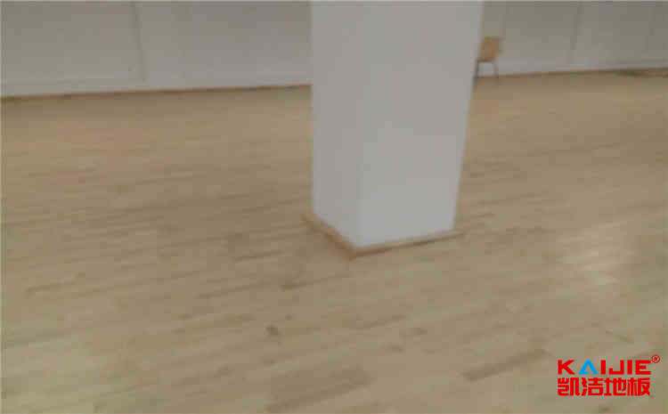 ר��������ľ�ذ���ô��װ