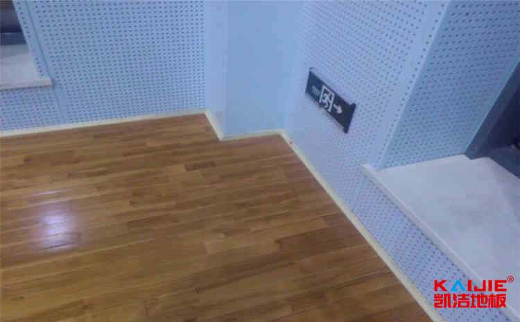�����ľ�ذ�